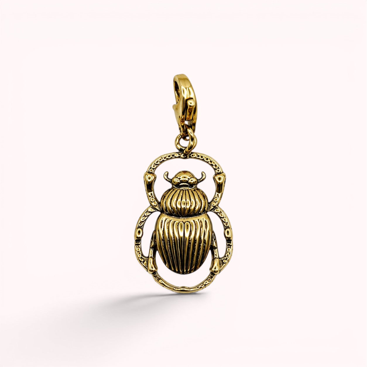 Charm Scarabée Doré